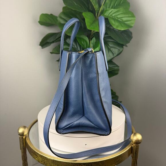 💎✨Authentic PRADA Saffiano Leather Shoulder Bag - Picture 2 of 7